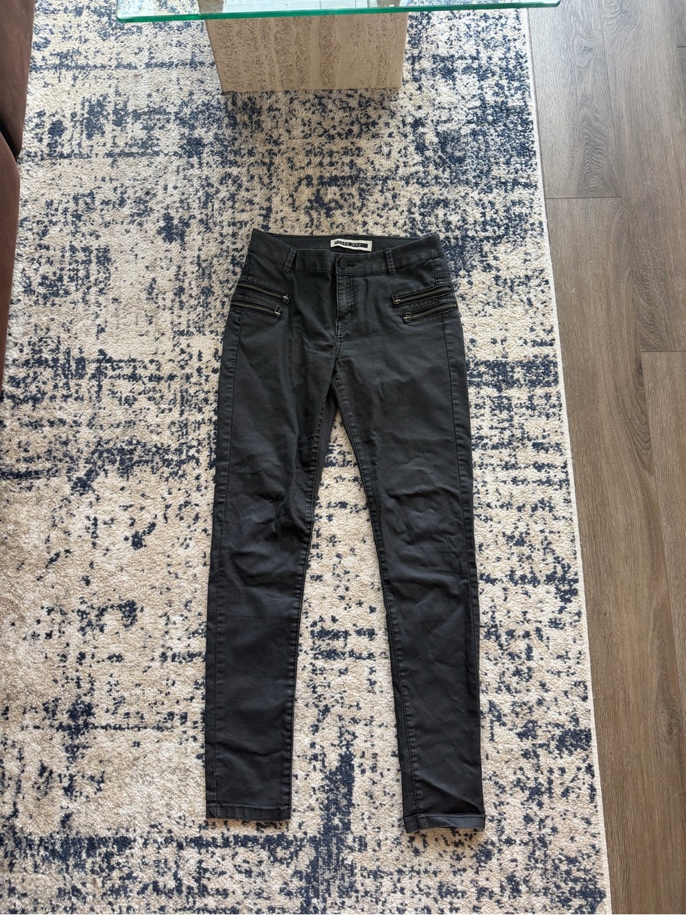 Noisy May Grunge Black Women’s Skinny Jeans with Zip Pocket Detail